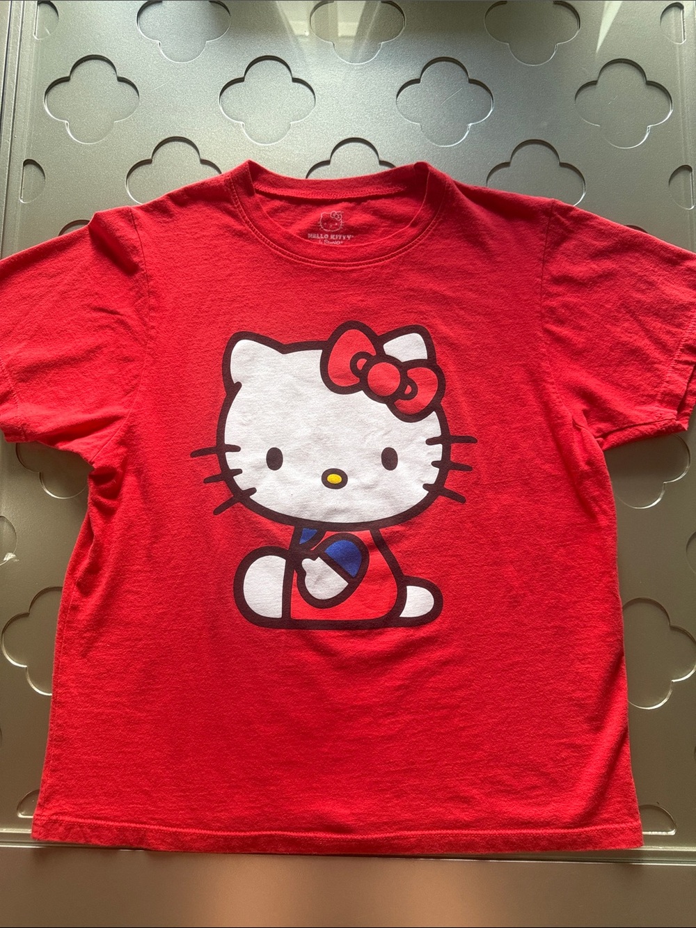 Sanrio Hello Kitty Classic Red Graphic Tee Size Small T-shirt Women’s - Picture 4 of 9